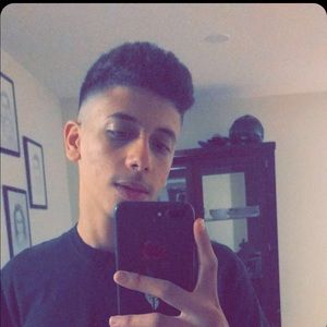 Meet your Posher, Moustafa